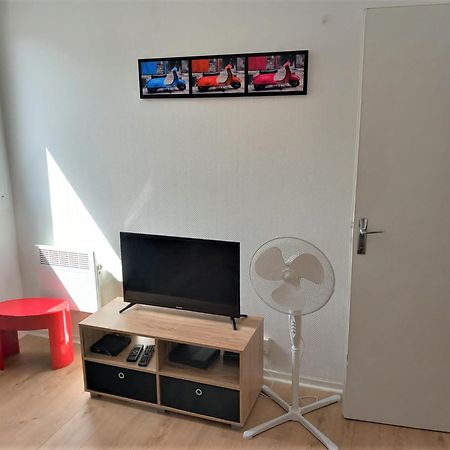 Le Zen -Studio Tout Equipe- Wifi Fibre- Centre Ville Avec Parking Tarbes Extérieur photo
