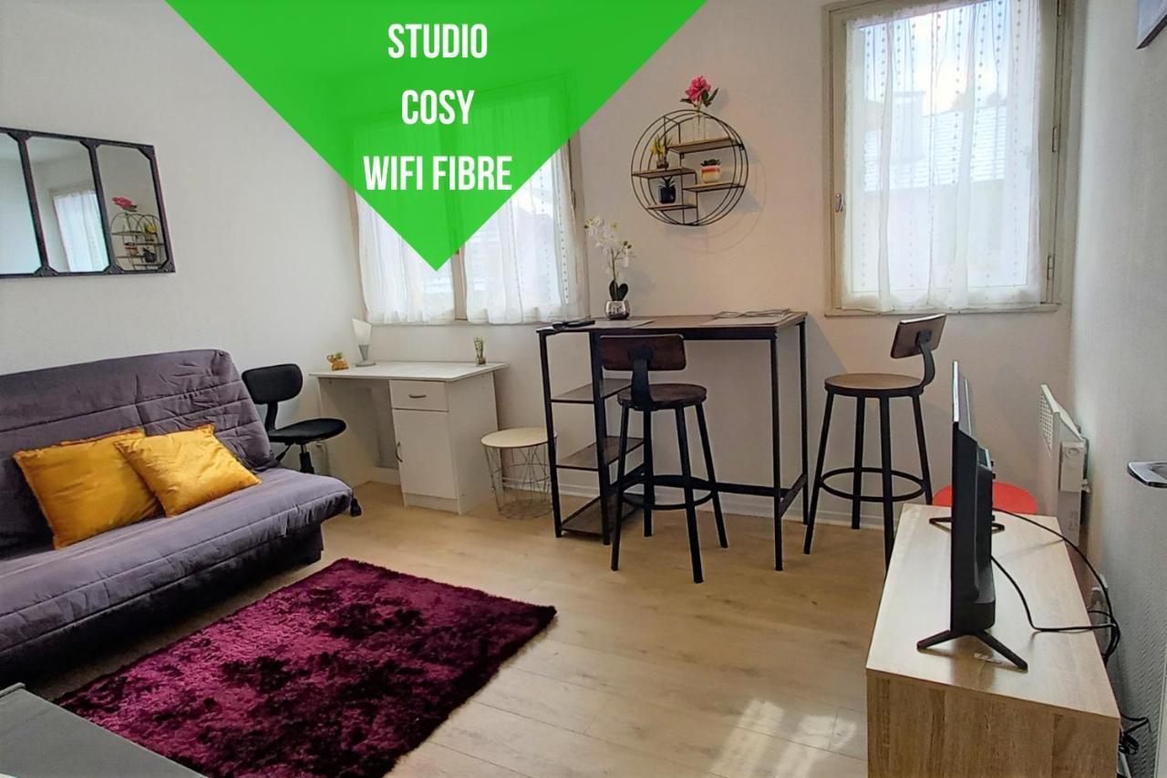 Le Zen -Studio Tout Equipe- Wifi Fibre- Centre Ville Avec Parking Tarbes Extérieur photo