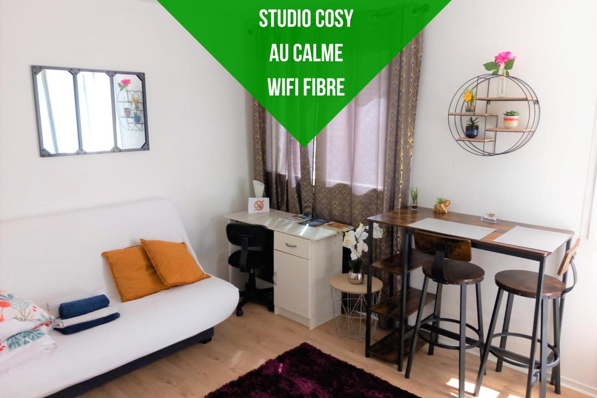 Le Zen -Studio Tout Equipe- Wifi Fibre- Centre Ville Avec Parking Tarbes Extérieur photo